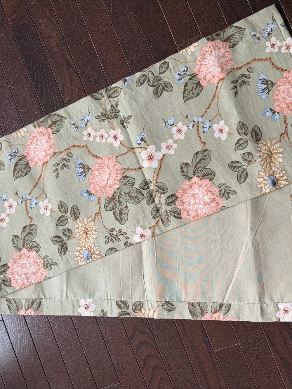 Threshold Floral Garden Table Runner in Sage Green